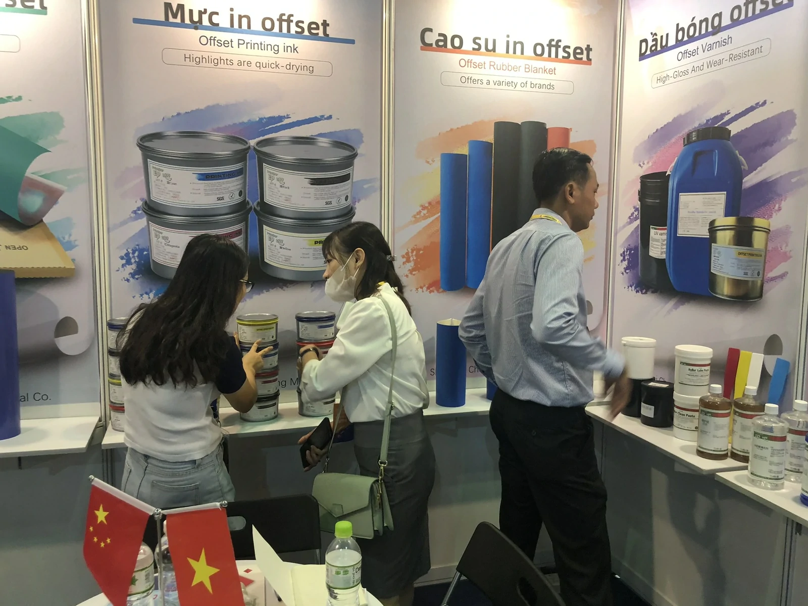 Printbar (Shanghai Chenjie) na targach VietnamPrintPack 2023: 21. Międzynarodowej Wystawie Przemysłu Poligraficznego i Opakowaniowego w Wietnamie, prezentującej globalne rozwiązania w zakresie druku offsetowego.